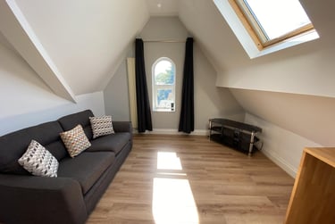 2 bed flat, Withington Road, Whalley Range, Manchester, M168EE - Image 4